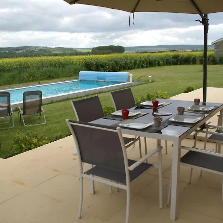Cosy Vacation Home Near The Sea Ferienhaus *